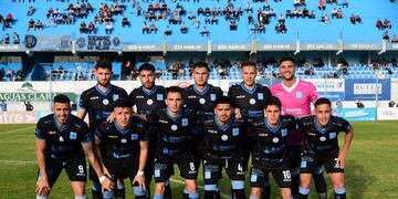 Estudiantes de Río Cuarto derrotó a Almagro, está de racha y se reacomodó en la Primera Nacional (Prensa Estudiantes).