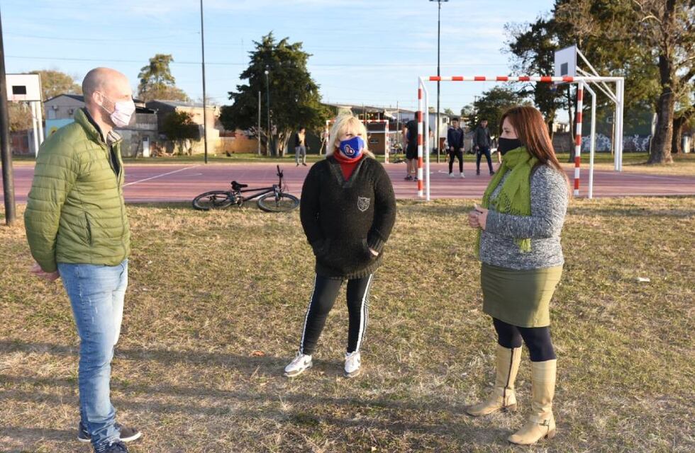 Mantenimiento y puesta en funcionamiento de playones polideportivos