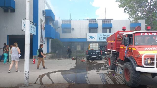 Un trágico incendio en un geriátrico de San Martín provocó la muerte de una persona y varios intoxicados.