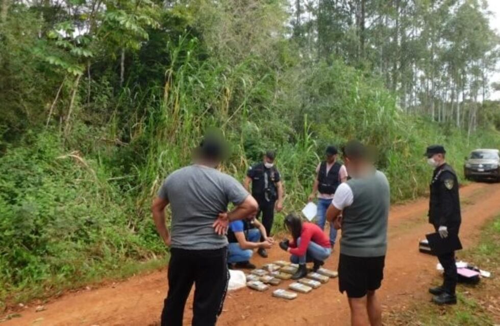Jardín América: secuestran marihuana en un camino rural