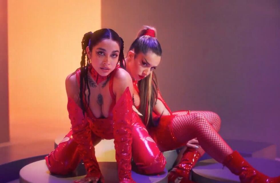 María Becerra y Lola Índigo encendieron la “Discoteka” en el nuevo videoclip