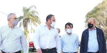 El gobernador Perotti recorre el predio donde se contruirá el edificio escuela técnica Humberto Primo