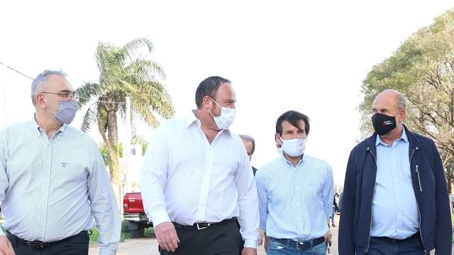 El gobernador Perotti recorre el predio donde se contruirá el edificio escuela técnica Humberto Primo