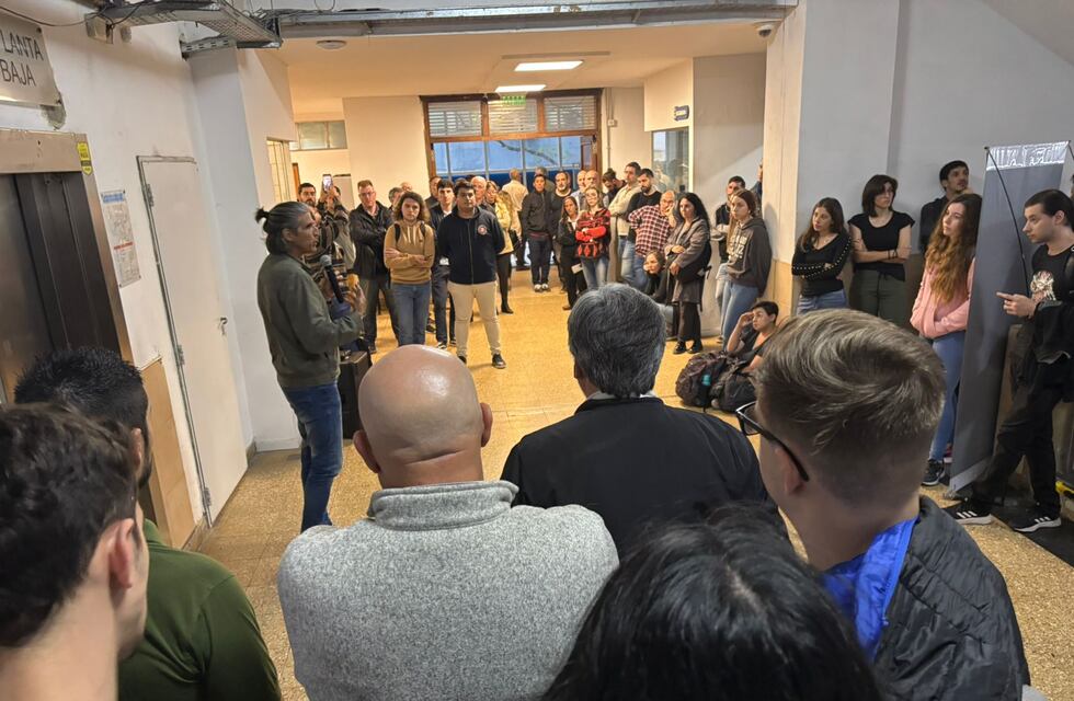 Las universidades nacionales de Rosario van al paro tras la toma de facultades