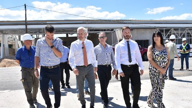 Recorrida por las obras del aeropuerto.