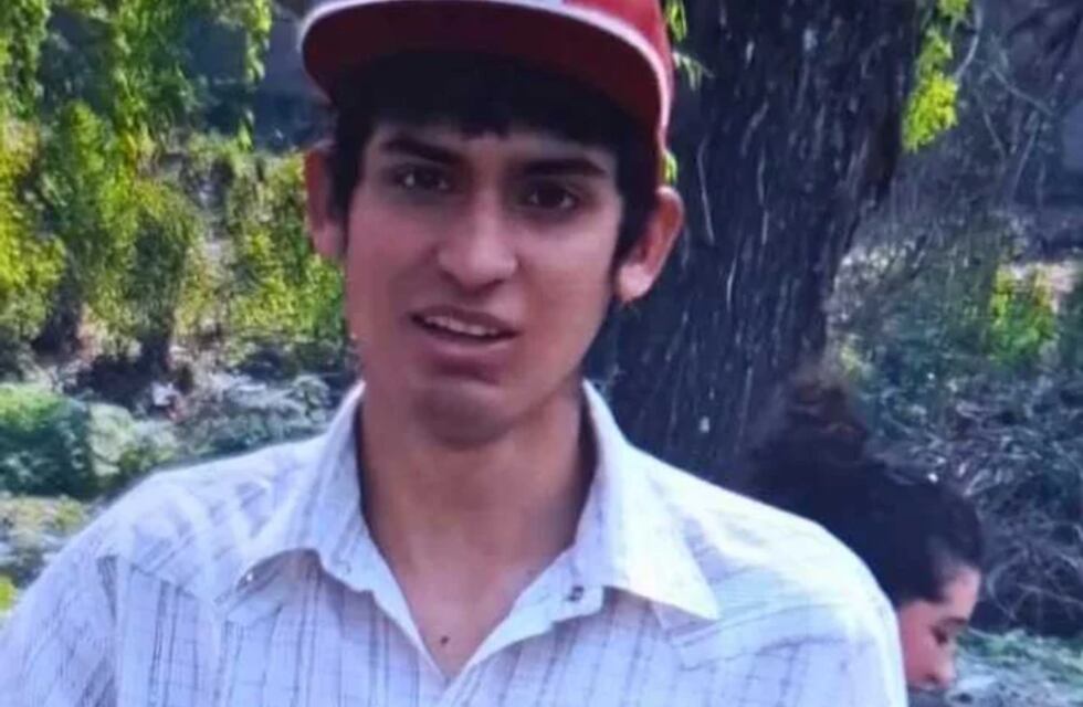 Un adolescente desapareció en el interior de Córdoba y piden ayuda para encontrarlo