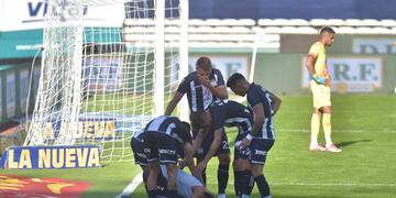 La T ganó, goleó y gustó. Delirio Albiazul.