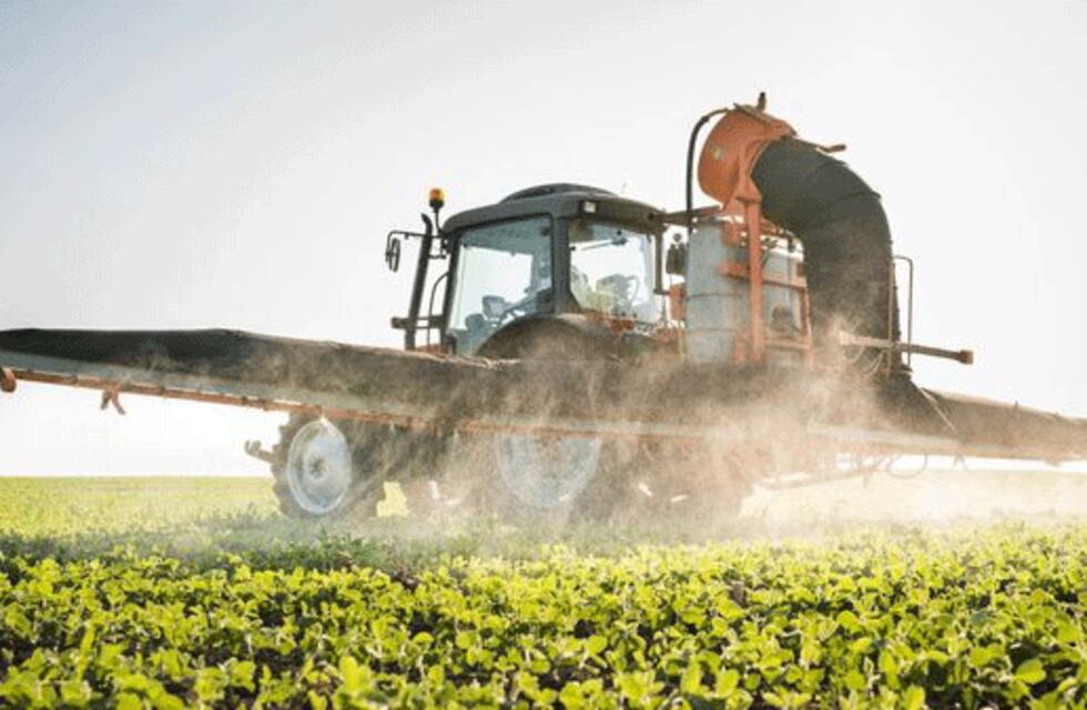 Fumigar a 10 metros: dicen que el polémico protocolo del INTA es “regresivo y violatorio”
