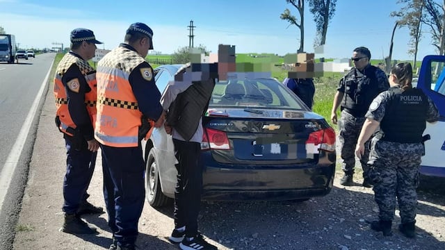 Devoto: viajaban con las luces bajas apagadas y tras el control policial, descubrieron