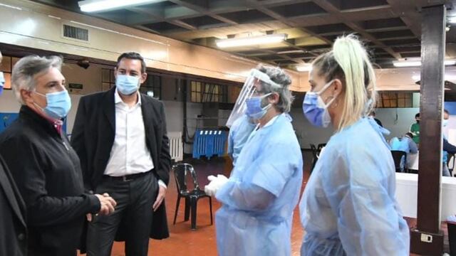 El intendente Martín Llaryora recorrió el nuevo centro de testeo 24x7 (Municipalidad de Córdoba).
