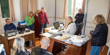 Apertura de sobres de licitaciones públicas de servicios de la Terminal de Ómnibus de Tres Arroyos