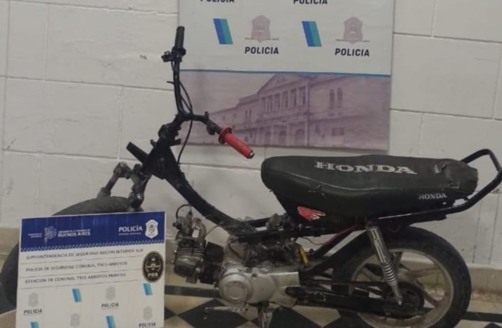 Menor aprehendido por circular en una moto sin patente y con números de motor y chasis suprimidos
