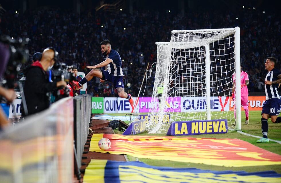 El gol de Michael Santos que hizo estallar al Kempes y despertaba la ilusión de Talleres