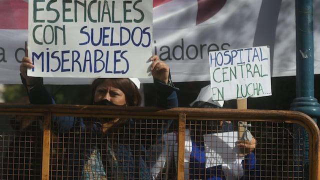 Los manifestantes reclamaron mejoras salariales y contra algunas políticas del Gobierno de Suarez. Ignacio Blanco/Los Andes