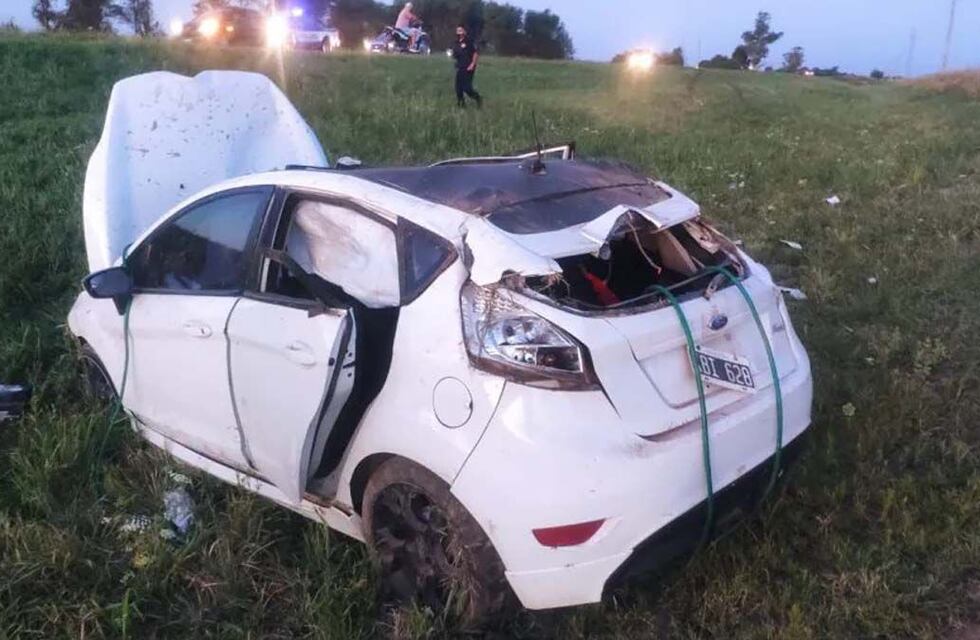 Córdoba: un intendente herido al volcar con su auto