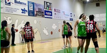 Básquet Femenino Deportivo y  Cultural Arroyito