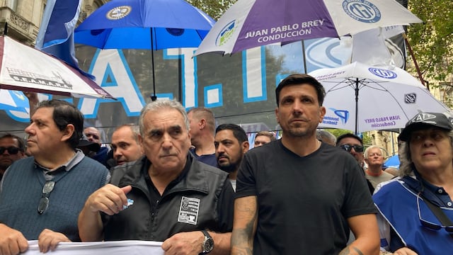 La CGT realiza el tercer paro contra el Gobierno de Milei: “Que se exprese el pueblo trabajador”