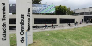 El Gobierno anunció la desregulación del transporte de larga y media distancia: los puntos claves de la medida