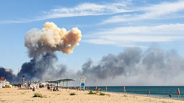 Los bombardeos en las cercanías a la zona turística de Crimea.