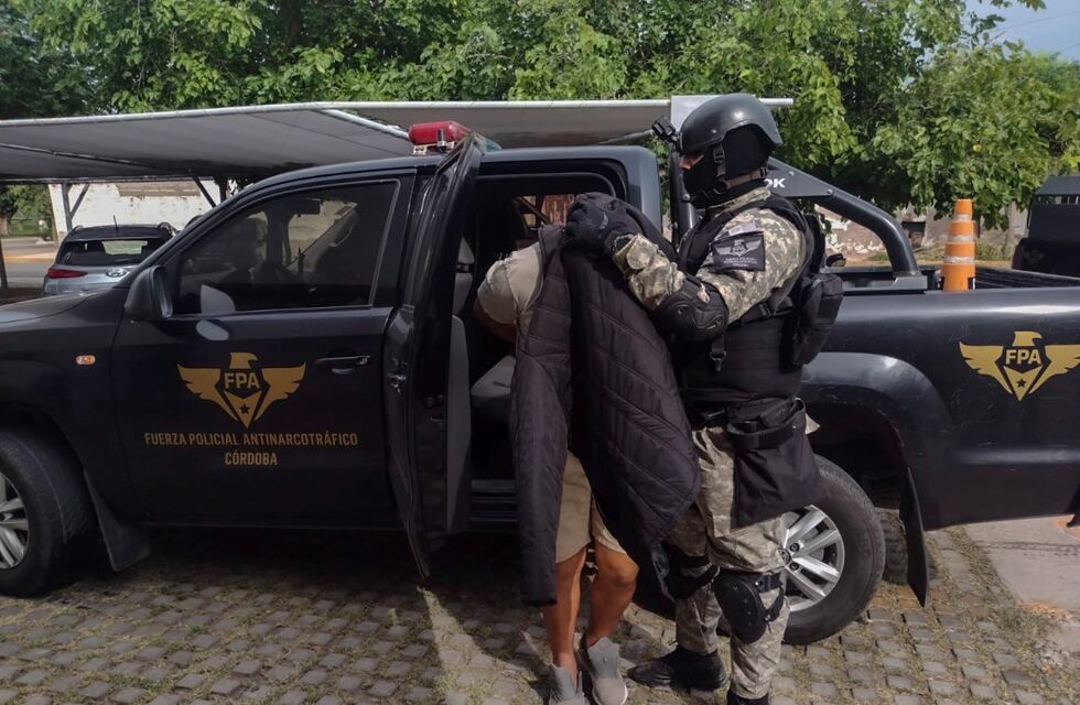 Río Cuarto: la Policía detuvo a un “dealer” que le vendía droga a menores