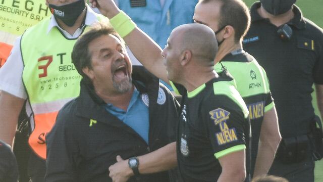 "Somos rehenes", describió el técnico de Belgrano, al sentirse despojado ante Barracas Central.