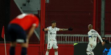 Kaio Jorge celebra su gol ante Independiente (Foto: Gustavo Ortiz/Pool via AP)