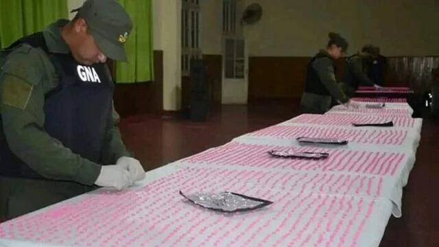 Incautan cocaína rosa, éxtasis y marihuana enviada desde Iguazú a Buenos Aires.