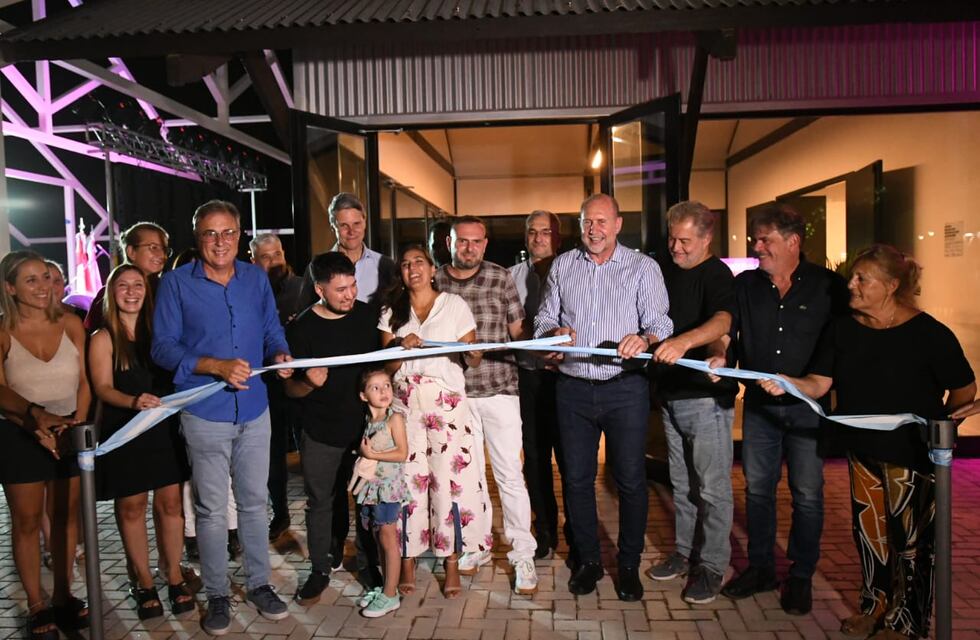 Se inauguró el Centro Recreativo Metropolitano “La Estación” y con Los Tipitos, Rafaela ya tiene su festival de música