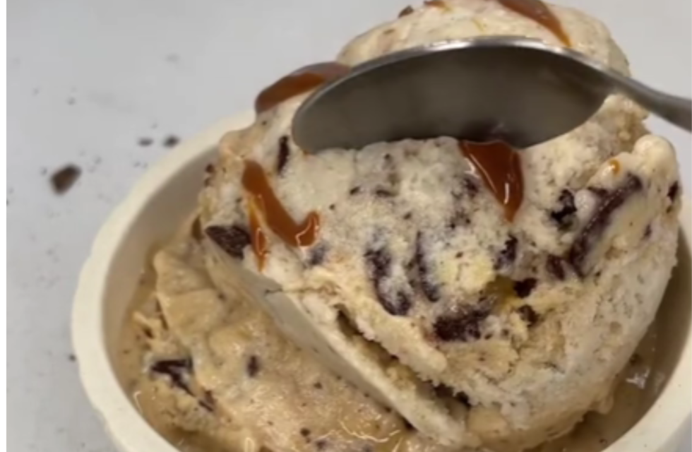 Cómo hacer helado de banana split casero: con solo 5 ingredientes y muy fácil