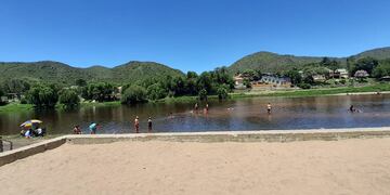 Tarde soleada en Playas de Oro en esta nueva semana de enero 2021. (Foto: VíaCarlosPaz).