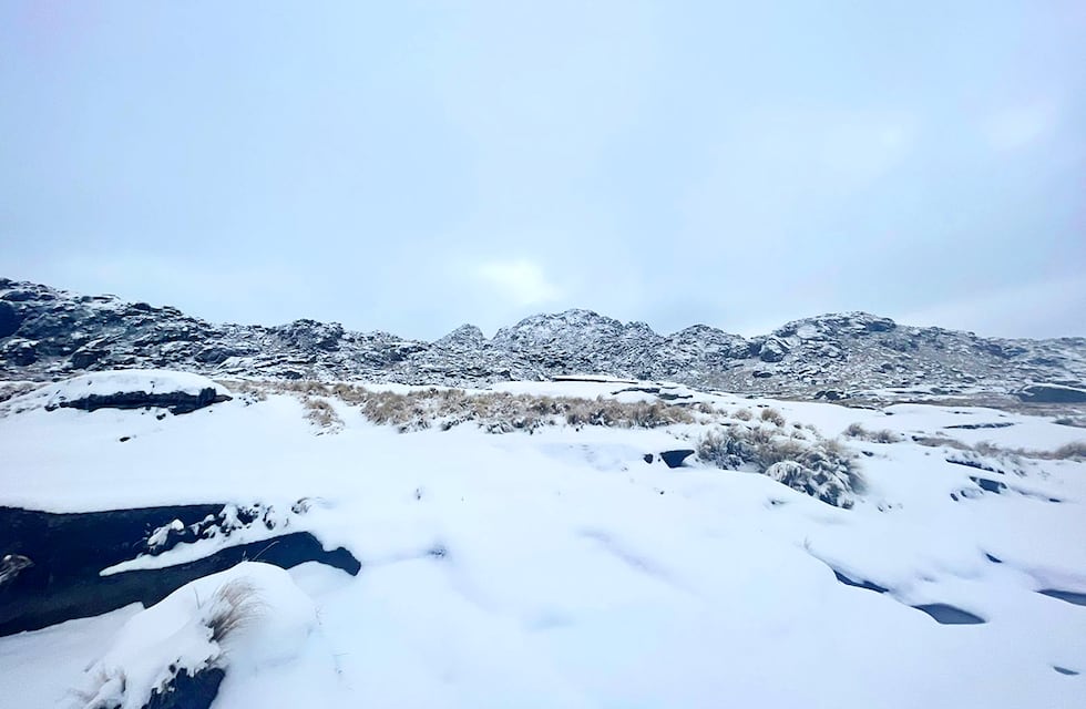Para un cuadro: las maravillosas imágenes de las sierras de Córdoba nevadas