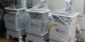 Los tres equipos de rayos X móviles que se incorporaron para el Nuevo Hospital