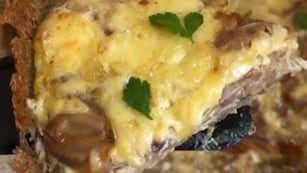 Así se puede hacer una tarta con masa de papa.