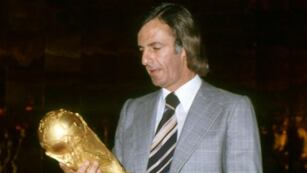 Con la Copa del Mundo, nada menos. César Luis Menotti, el primer técnico campeón con Argentina (La Voz archivo).