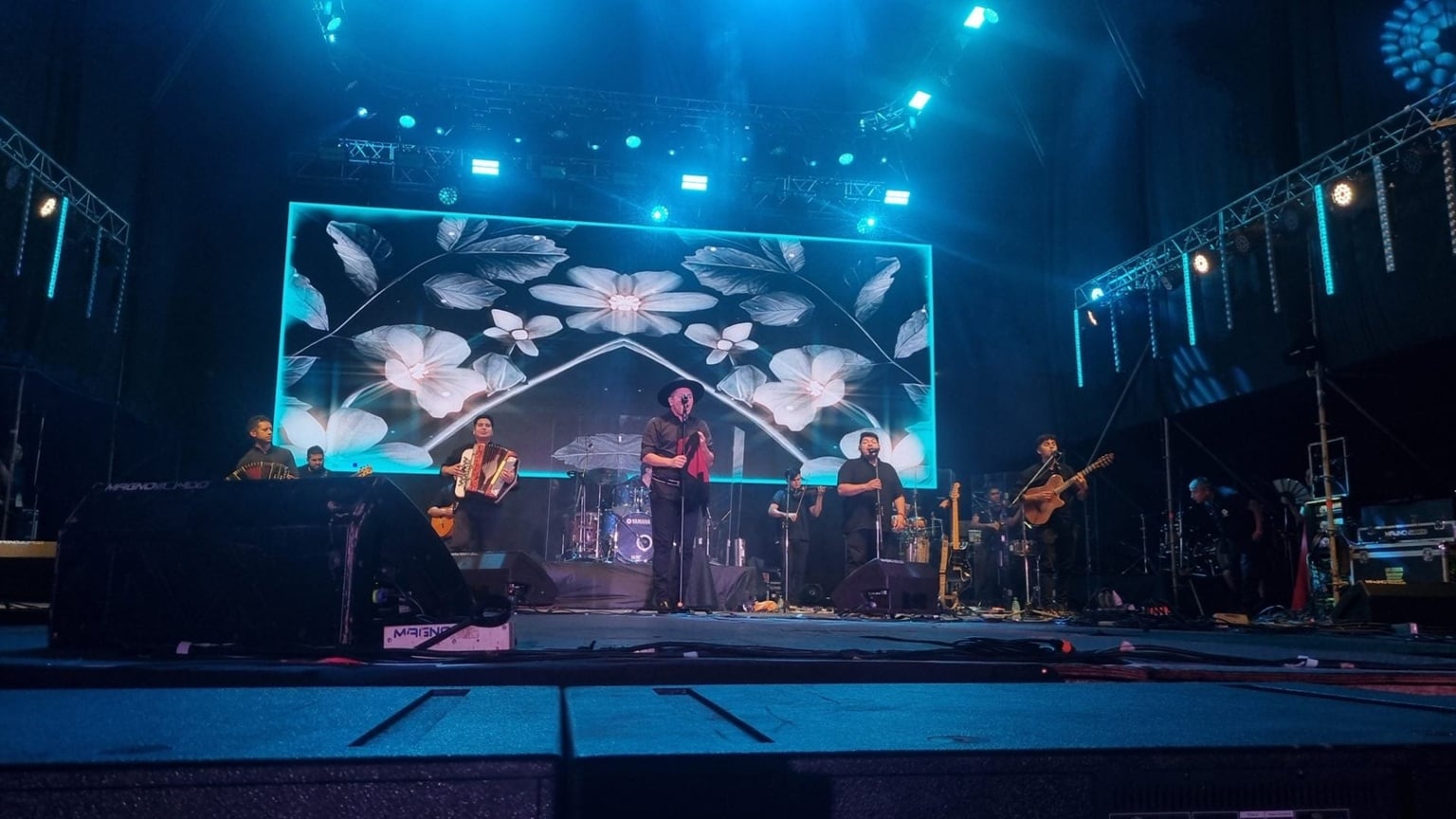 El Festival Nacional del Litoral cerró su edición 2025 con una noche llena de identidad y celebración popular.