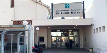 El policía esta internado en el Hospital Lucio Molas de Santa Rosa (Infopico).