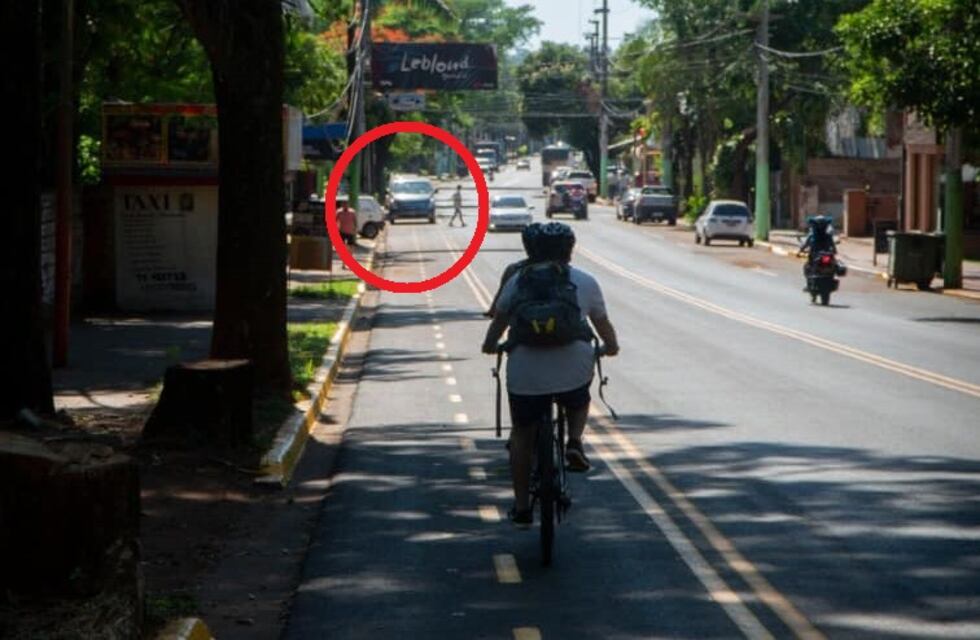 Desde la Municipalidad de Puerto Iguazú recuerdan que está prohibido estacionar sobre bicisendas