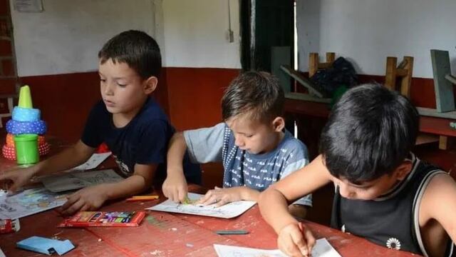 Cáritas de Iguazú lleva adelante una colecta de útiles escolares.