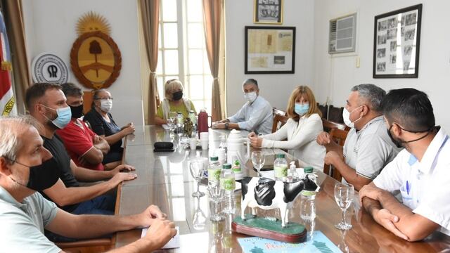 Encuentro para evitar las basuras en los caminos rurales