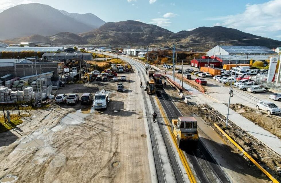 A buen ritmo llevan adelante el mejoramiento y puesta en valor del ingreso a Ushuaia