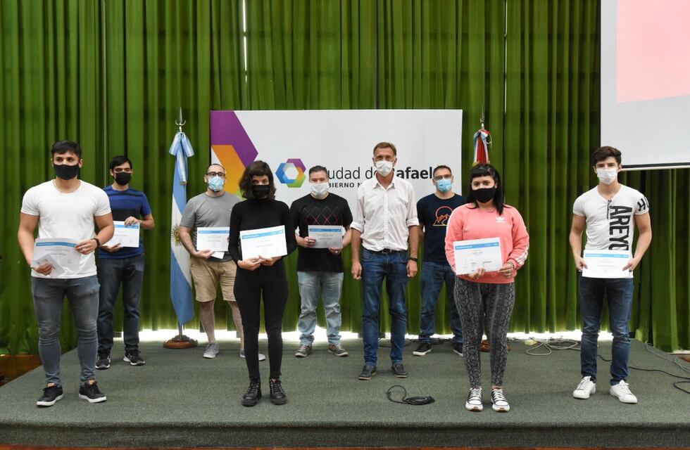 “Elegí Digital”: se entregaron las tarjetas de “Yo Programo”