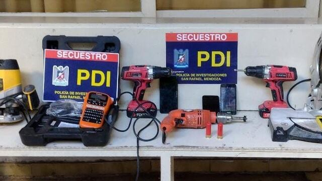Recuperaron herramientas robadas y esperan a los dueños que se presenten a reconocerlas.