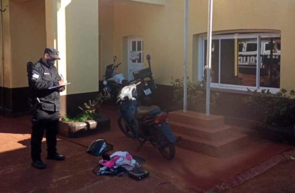 Guaraní: recuperan motocicleta robada escondida en una zona de yerbales