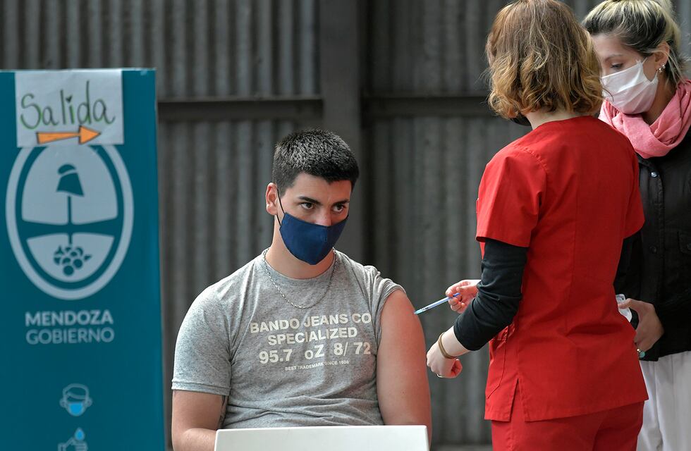 Vacuna Covid-19 Mendoza: abren las inscripciones para adolescentes de 17 años sin comorbilidades