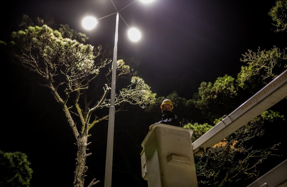 El Municipio finalizó la repotenciación LED en 23 plazas del Partido de General Pueyrredon