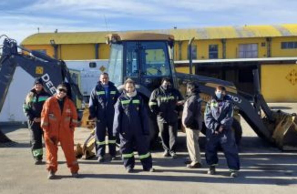 Plan de empoderamiento de la mujer: Vialidad Provincial capacita a mujeres para operar maquinaria vial