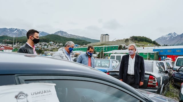 Se recorrió el trabajo que se viene realizando en las playas de incautamiento vehicular de la Municipalidad de Ushuaia.