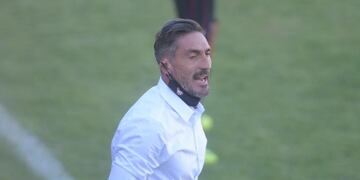 Mauricio Caranta recupera piezas que pueden ser clave en busca del primer triunfo de la Gloria. (Federico López Claro/Archivo)