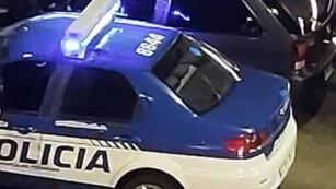 Un móvil de la Policía de Córdoba, protagonista de un divertido episodio.