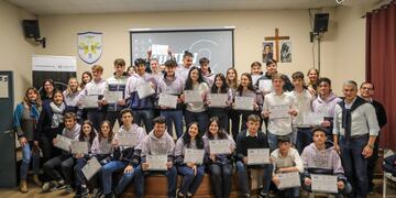 Alumnos del San José terminaron la capacitación de ¿Quién pierde?